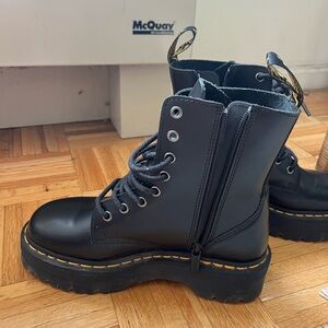 Dr martens Jadon platform boot